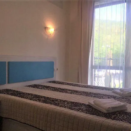 Holiday Guest Houses Anvers 27 Elenite