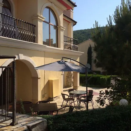 Holiday Guest Houses Anvers 27 Villa Elenite